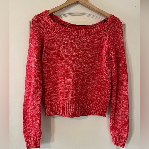 American Eagle Outfitters Sweaters - Sale! American Eagle Cotton Rich Coral Long Sleeve Sweater Women’s Size Small
